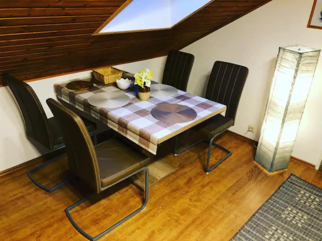 Ferienwohnung Am Bodensee - 2023 Neu Renoviert! Meersburg Dış mekan fotoğraf
